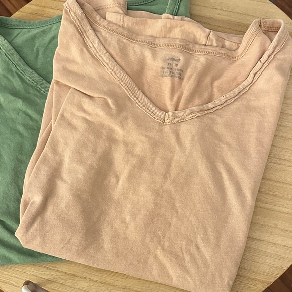 Aerie Distressed V-Neck Tees Boyfriends Tee - Picture 3 of 5